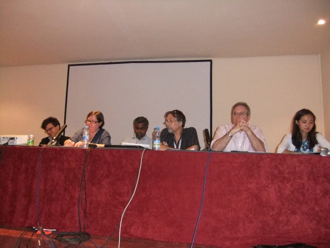 A good treaty, speakers uninamously said. (Photo Credit: Catherine Saez)