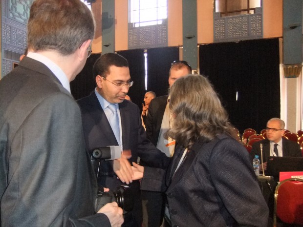 Khalfi congratulating Brunson. (Photo Credit: Catherine Saez, IP-Watch)