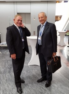 US delegate Paul Salmon and Lisbon Union chair Vladimir Yossifov, after deal