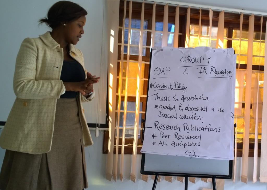A student presents the results of the group work discussion on how to structure open access policy and carrying out open access advocacy campaign in Zambia