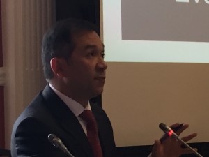 Fernando Fon, director of Medical and Regulatory Affairs for the Mexican Association of Pharmaceutical Research Industries (AMIIF)