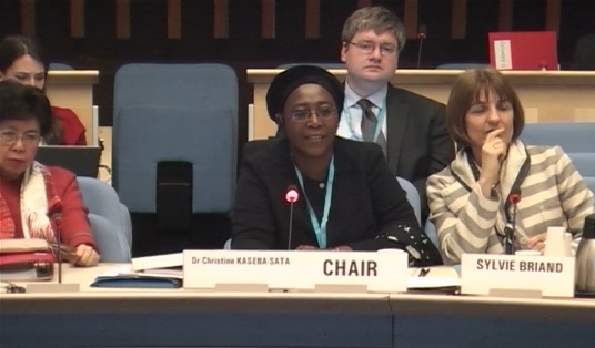 PIP Review meeting chair, center. WHO DG Margaret Chan, left.