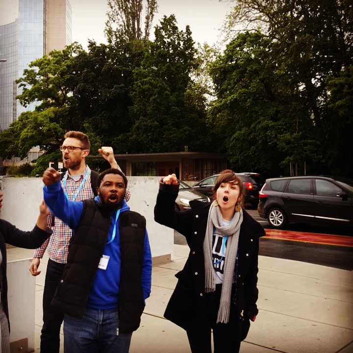 Geneva protestors urge governments to move on an R&D treaty